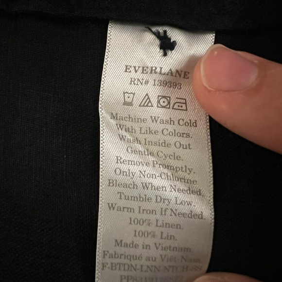 Everlane 100% linen top - Picture 4 of 4